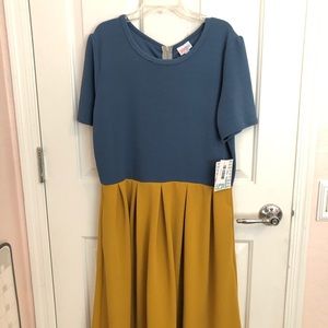 NWT Lularoe Amelia - 2x